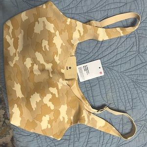 In Alignment lululemon sports bra, size 6, 34 A/B, NWT